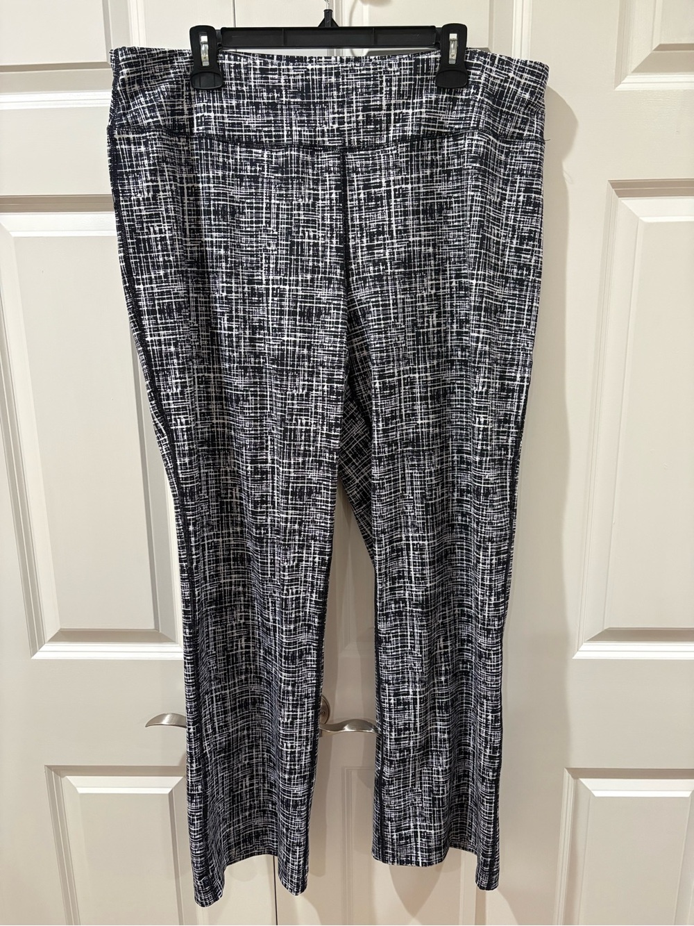 Lands' End Black & White Crosshatch Exercise Pants, Size 18